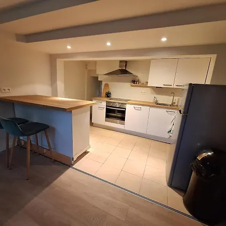 アパート Cozy And Perfectly Located *